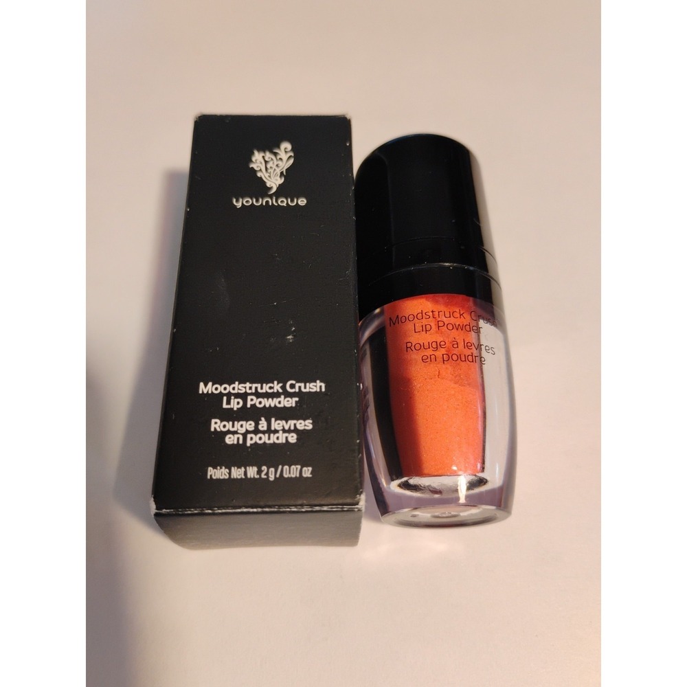 NIB Younique Moodstruck Crush Lip‎ Powder CAPRICIOUS